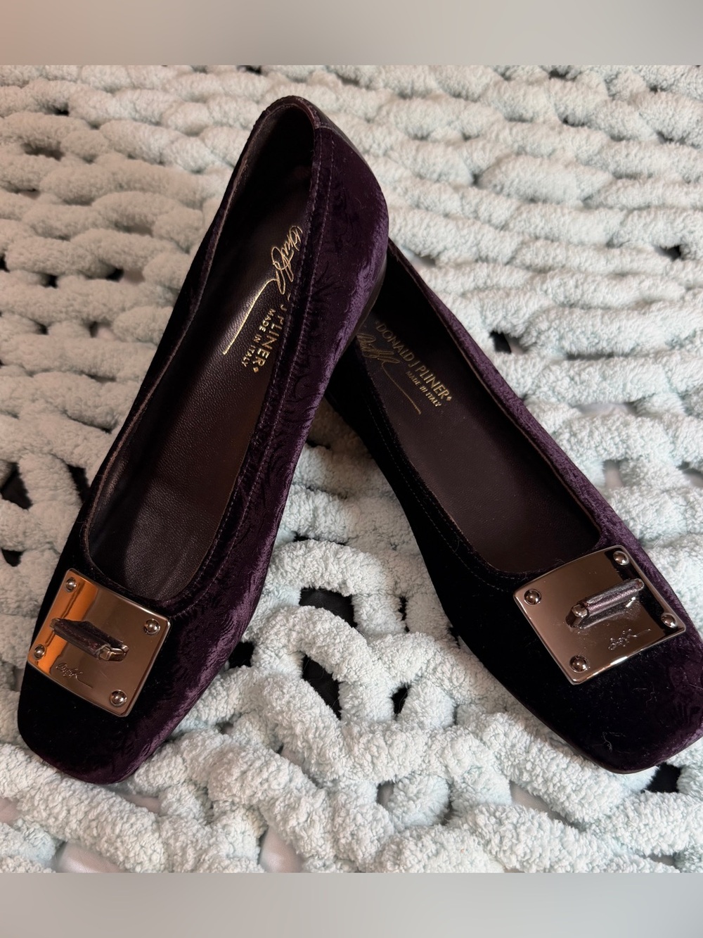 Donald J. Pliner Velvet Jacquard Design Flats Plum Silver Buckle Sz 7